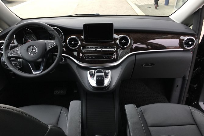 Private transfer from Split to Dubrovnik with Mostar - A private Split-to-Dubrovnik drive with an actual purpose