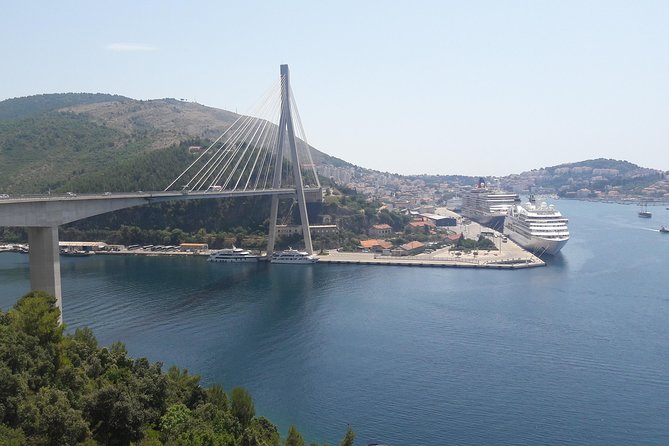 Private transfer from Split to Dubrovnik with side-trip to Ston - Door-to-door Split pickup and Dubrovnik drop-off