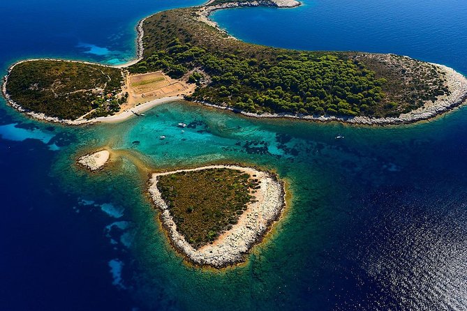 Rent a Speed Boat from Split – Discover Hidden Beaches & Islands - The 10-Hour Format: How Your Day Stays Smooth