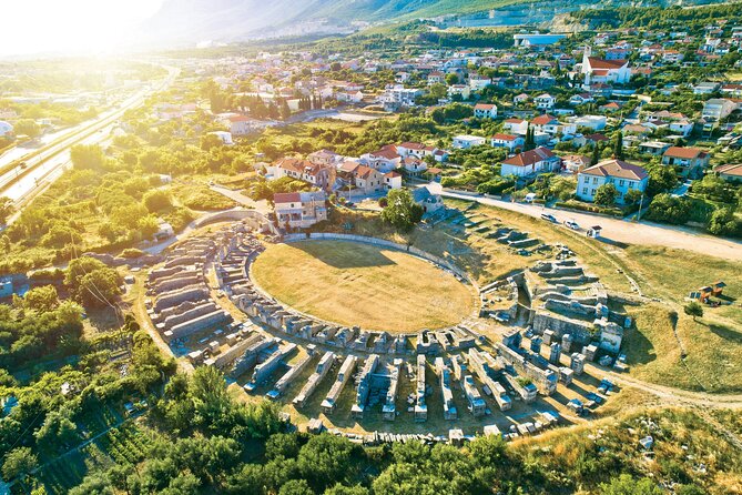 Salona & Amphitheater - Private guided tour - Admission incl. - Manastirine, Domnius, and the early Christian layer you can still sense