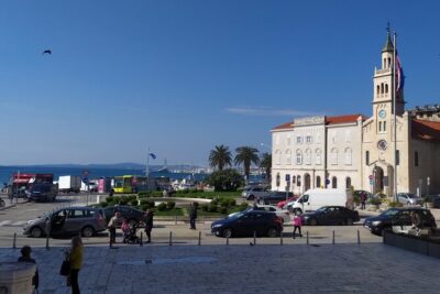 Small-Group Communist Tour of Split - Boutique group tour - Meeting at Trg Franje Tuđmana: WWII context in 25 minutes