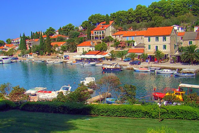 Speedboat Blue Lagoon & 3 Islands tour from Trogir - Drvenik Veli: Fishermen Village Time and a Real Coffee Break