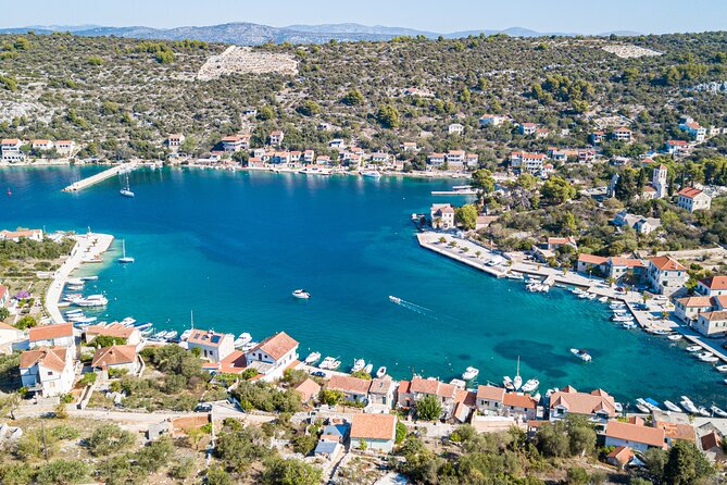 Speedboat Blue Lagoon & 3 Islands tour from Trogir - The Skipper and the Pace: Small Details That Affect the Whole Day