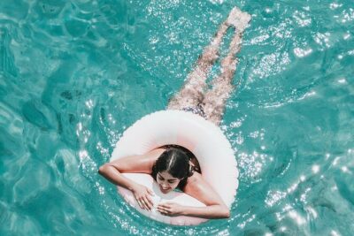 Split: Blue Lagoon & 3 Island Cruise with Wine & Snorkeling - Meeting point and the 30-minute speedboat runs