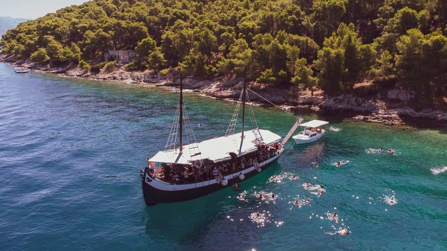 Split: Blue Lagoon & 3 Islands Tour with Lunch & Hidden Bay - The Blue Lagoon stop: swimming, snorkeling, and the boat-traffic factor