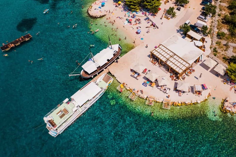 Split: Blue Lagoon, 3Islands, Boat Trip, Mediterranean lunch - Between stops: why the cruise time is more than downtime