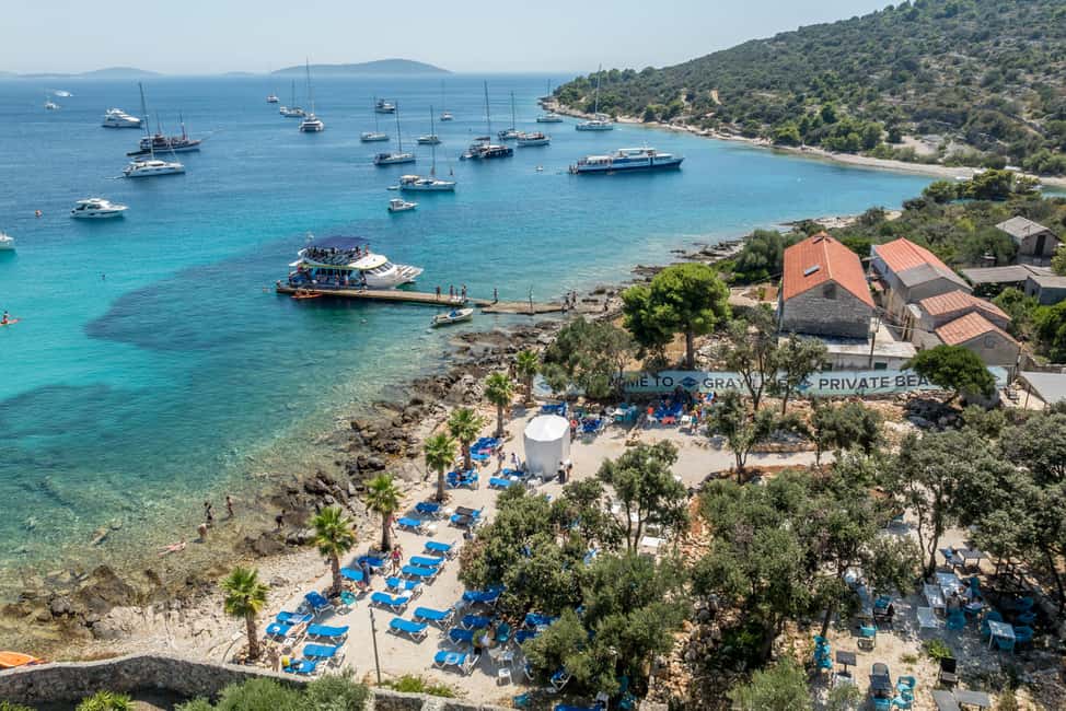 Split: Blue Lagoon, Shipwreck, & Šolta with Lunch & Drinks - Onboard Extras: Paddle Boards, Inflatables, and the Mood on Deck