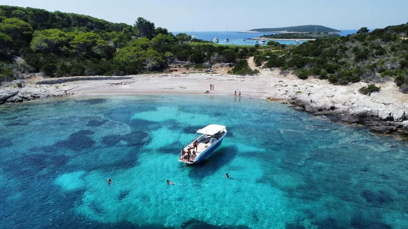 Split: Boat Tour to Blue Cave, Vis, Blue Lagoon, Hvar, Brač - Getting From Split: the meet-up and the speedboat comfort