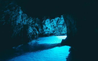 Split: Boat Tour to Blue Cave, Vis, Blue Lagoon, Hvar, Brač - First Stop: Blue Cave tickets, the glow, and what can affect your timing