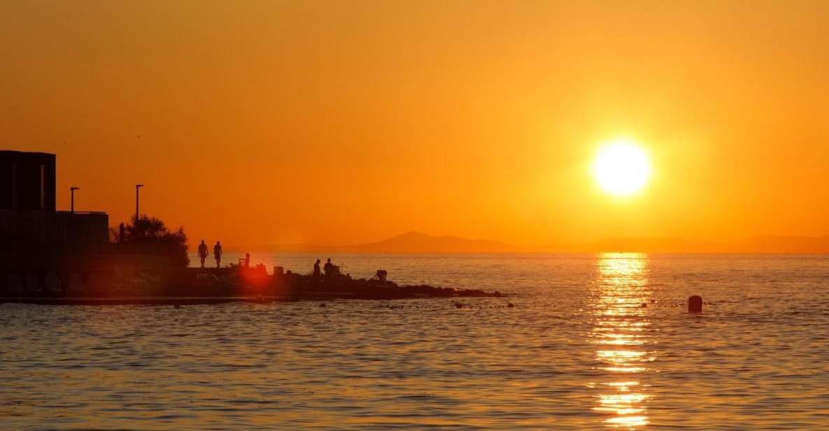 Split: Brac Island and Sutivan Village Sunset Boat Tour - Sunset sailing from Split: why the 7:00 PM start matters