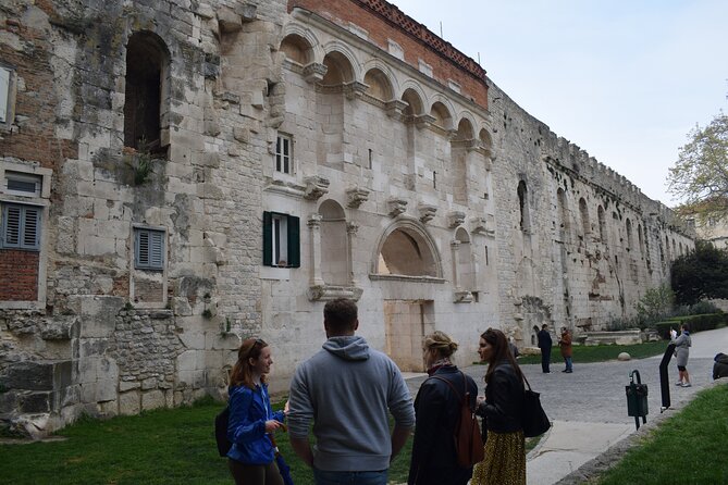 Split: Diocletian's Palace Walking and Wine Tasting Tour - Triklinij: The Dining Room With Perfect Framing