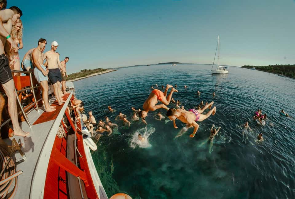Split: Floating Festival Boat Party with Electronic Music - Sunset Lights, Faster Beats, and the VIP Club Finish at Dockside
