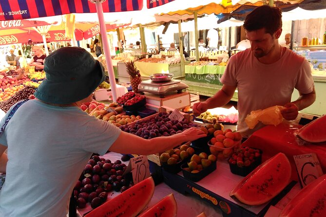 Split: Food Tasting Small Group Tour - Food Included - Start at the Golden Gate and get your bearings fast