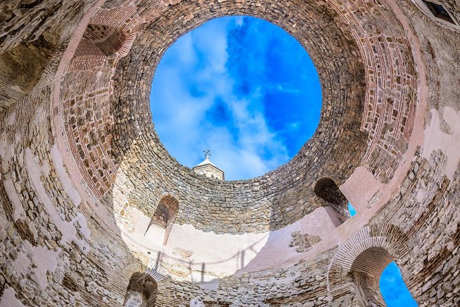 Split: Game of Thrones Small group Tour with Diocletian's Cellar - Starting at Gray Line Split: pacing, group size, and your first minutes