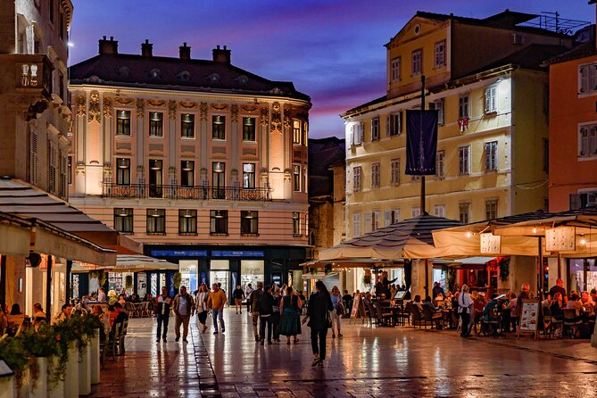 Split highlights – Evening walking tour - Inside the Vestibulum: where klapa sound fits the setting