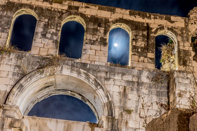 Split highlights – Evening walking tour - Pjaca and Prokurative: the squares where Split watches itself
