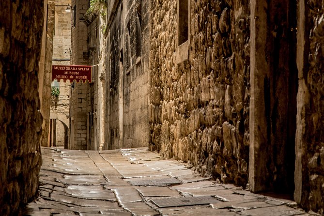 Split highlights – Evening walking tour - Riva Harbor at dusk: your city-living-room moment