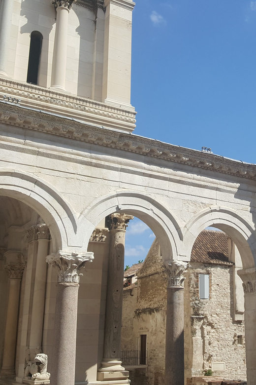 Split: Old Town Food Tour - Green Market Tastings: Seasonal Fruit, Market Goods, and Local Bites