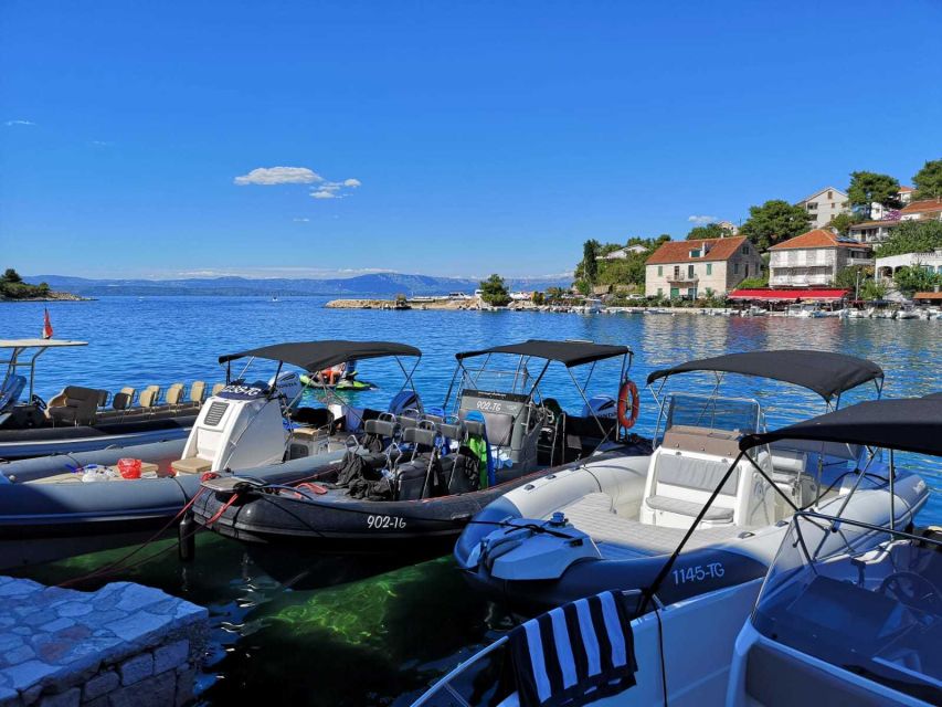 Split: Private Full Day Boat Trip to Blue Lagoon and Trogir - Maslinica fishing village: small streets, real coastal life
