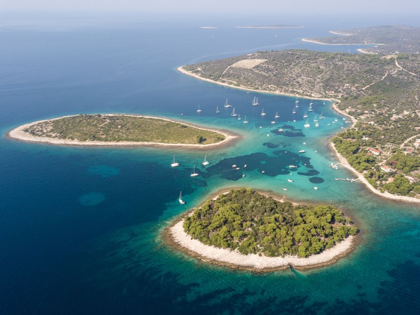 Split: Private Full Day Boat Trip to Blue Lagoon and Trogir - Nečujam Bay: shipwreck snorkeling and a mojito moment