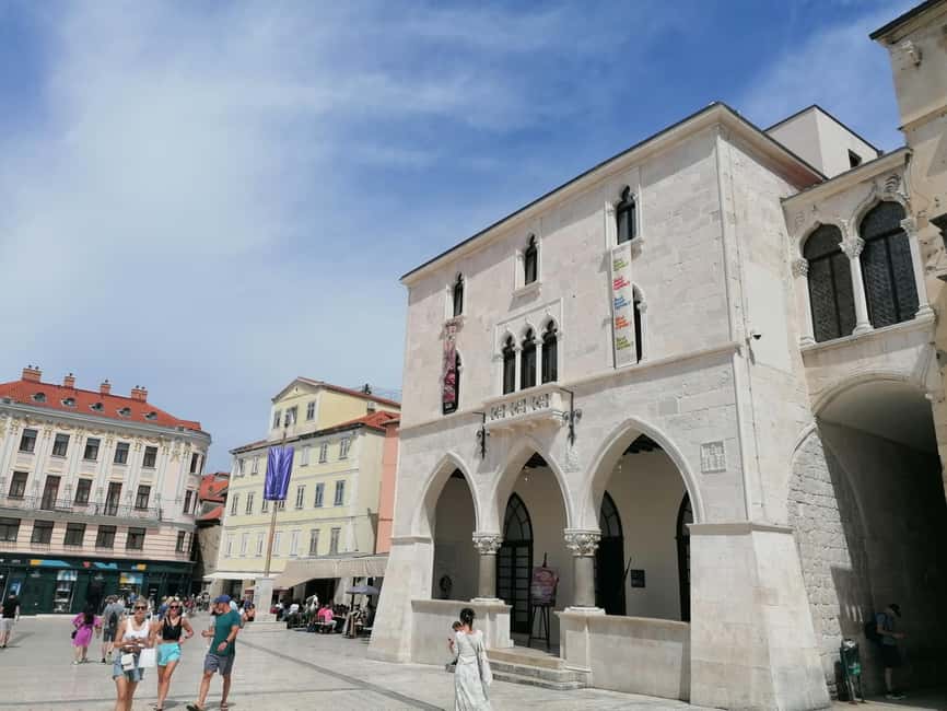 Split; Private Morning Walking Tour in Split - Riva promenade: that slow walk feeling and the city breathing