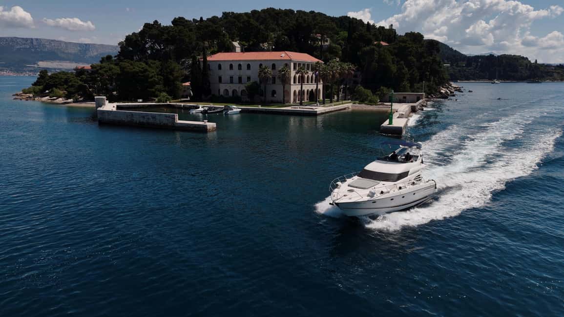 Split: Private Yacht Day Trip - Getting Onboard at Luka Split and Finding Yacht Klara