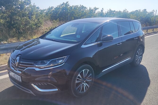 Split to Dubrovnik Airport Private Transfer 1-8 Pax Door to Door - Included Comfort Extras: WiFi, Bathroom Stops, and Photo Moments