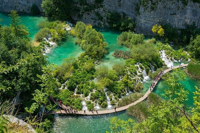 Split to Zagreb or airport Zagreb via Plitvice lakes for singles or couples - Plitvice Lakes National Park: tickets in hand, a four-hour plan you can follow