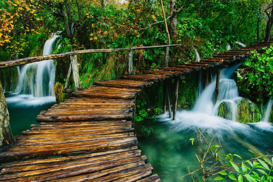 Split: Transfer to Zagreb with Plitvice Lakes Entry Tickets - Key points before you go