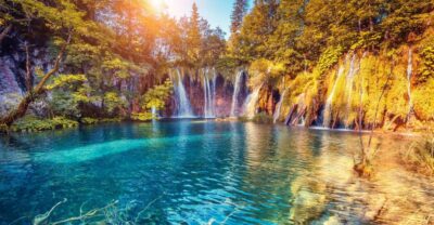 Split: Transfer to Zagreb with Plitvice Lakes Entry Tickets - Meeting points, coach timing, and what the day actually feels like