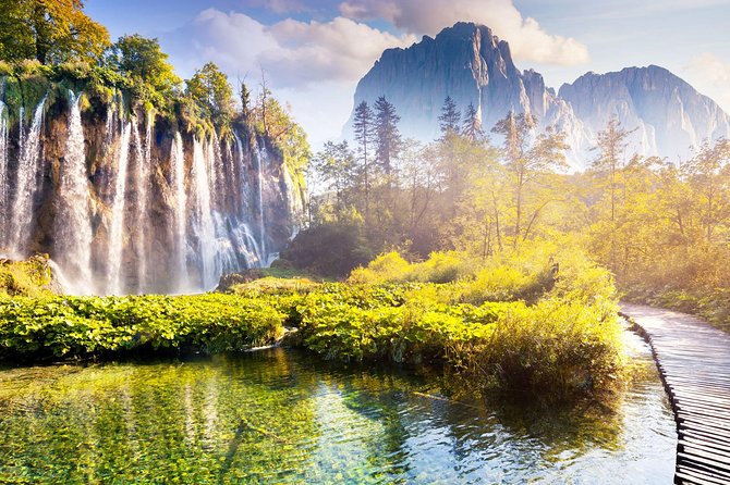Transfer from Split to Zagreb with Entry Ticket to Plitvice Lakes - Comfort and fitness: how hard is the walking?