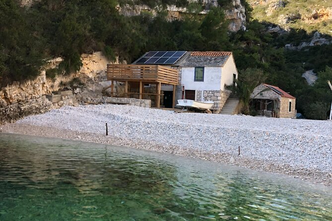 VIS Island (Mamma Mia Island) PRIVATE TOUR - Stončica: a quick lighthouse lesson from the sea (30 minutes)